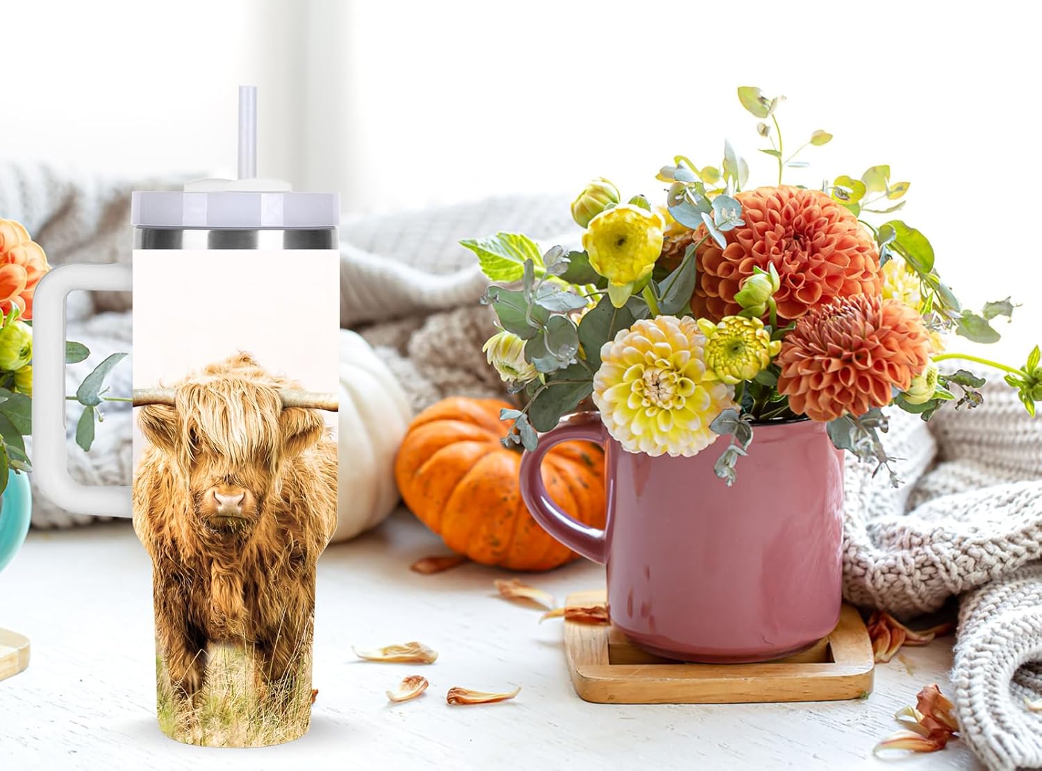 momocici 40oz Highland Cows Tumbler with Handle Gifts for Women.Highland Cow Lover Cups Tumbler Gifts for Women.40 oz Birthday Christmas Highland Cow Cup Tumblers for Highland Cows Lover.